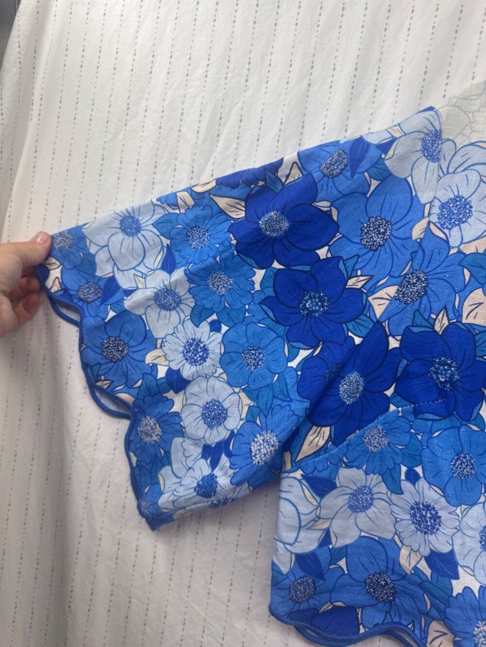 Farm Rio Women Top Sz L Blue/White Flower Stripes Crop Top Linen Floral Boho NWT - Picture 3 of 16